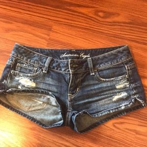 American eagle jean distressed shorts
